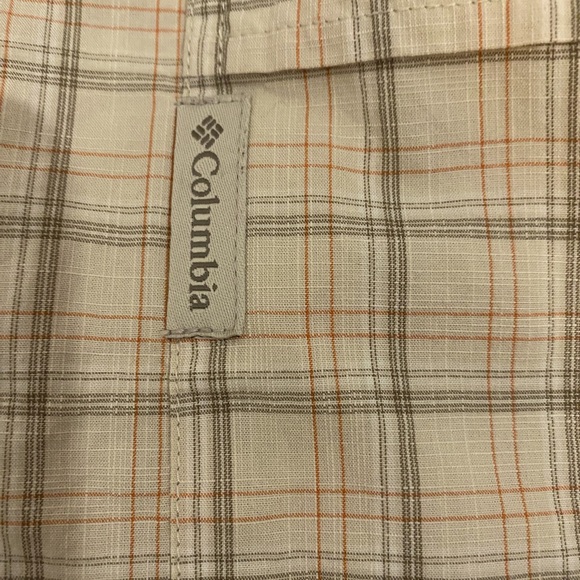 Columbia Men’s Beige Brown & Orange Plaid Short Sleeve Button Down Shirt, Large - Picture 4 of 10